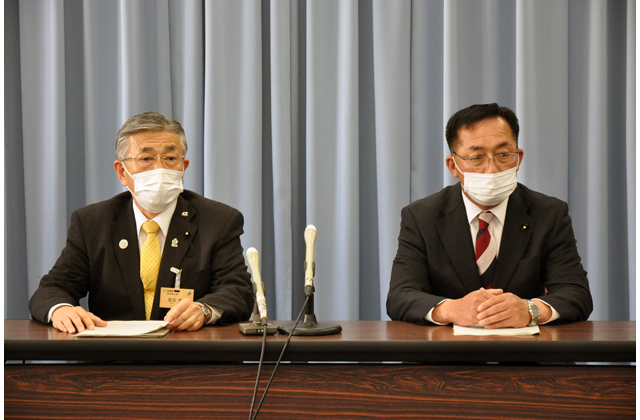 県議会　新議長に富田博明氏