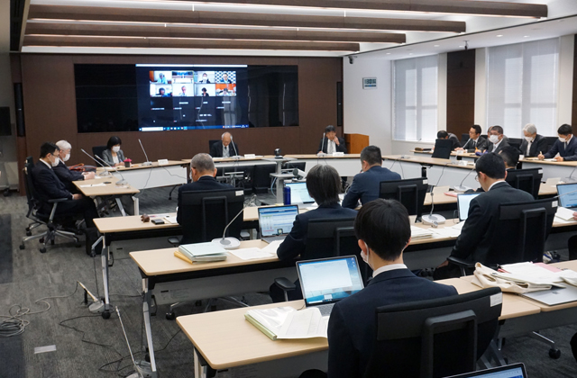 新型コロナ　8日から5類感染症へ移行