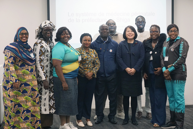 県の保健政策をアフリカで生かす