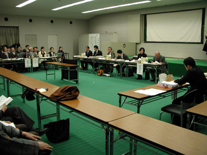 幸福の科学学園 住民側が違法性主張