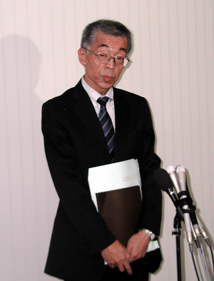 大津市教育委員会の岡田委員長