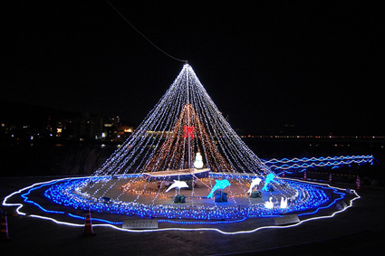 唐橋公園でイルミネーション