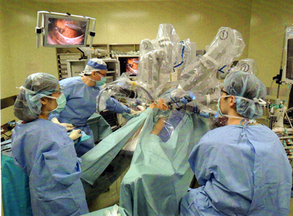 内視鏡手術支援ロボットの胃がん切除手術