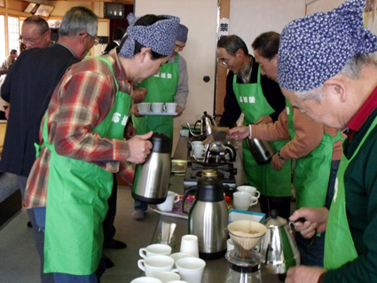 敬老会で至極の一杯