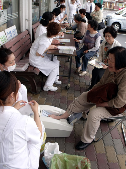 骨密度測定が大人気 蒲生のナイチンゲール