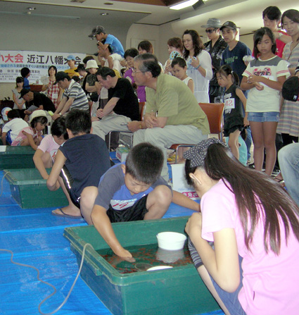 全国大会出場かけて 70人あまりが熱戦