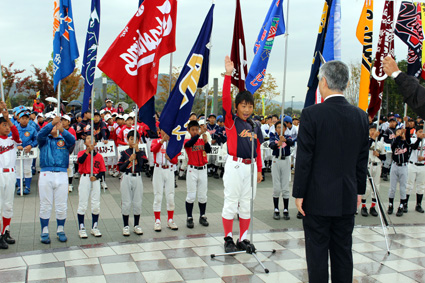 1・1・3平成杯争奪秋季少年野球大会 雨中戦　日野もベスト16に