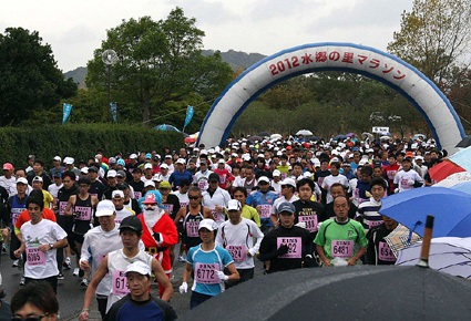 １７４２人が健脚競う「第36回  水郷の里マラソン」