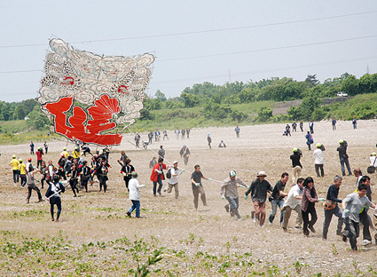 東近江大凧まつり会場変更 市ふれあい運動公園に決定