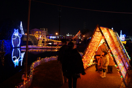 「2012Lighting Bell in NOTOGAWA」市民の心を12万球で結ぶ