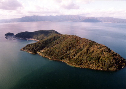 離島振興法の改正 豊かな自然・島文化を守る