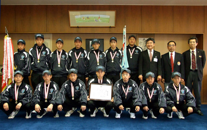 小椋市長を表敬訪問 全国大会出場を報告