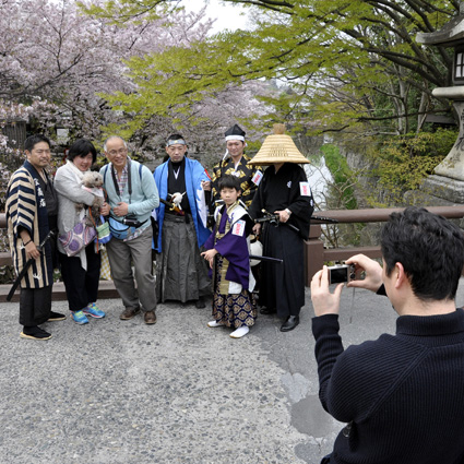 時代劇姿でもてなし
