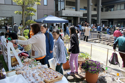 難病ヘの理解と交流深める　チャリティフェスティバル