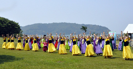 一足早くびわ湖に夏