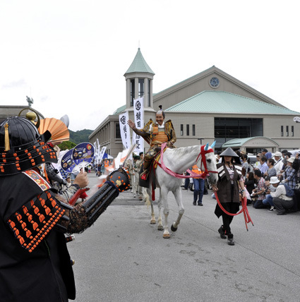 歴史のまちで戦国絵巻