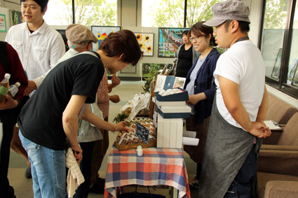 仲間と地域で余暇楽しむ