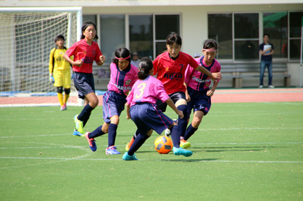 未来の“なでしこ”が激突　ＲＯＳＡガールズカップ