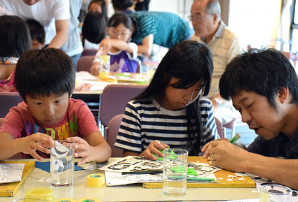 夏休み親子工作教室「サンドブラスト」づくり