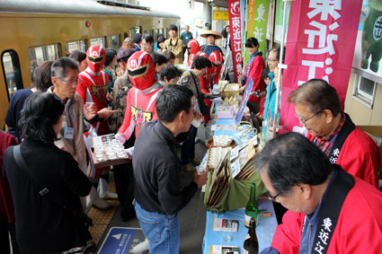 「おいしが うれしが電車」 好発進