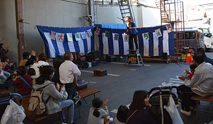 本町秋パサージュに人