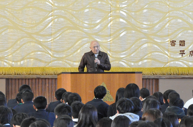 県立日野高校 薬物乱用防止教室 経験者から薬物の恐ろしさ学ぶ | 滋賀