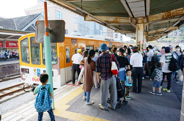 近江鉄道で全線無料デイ、沿線にぎわう
