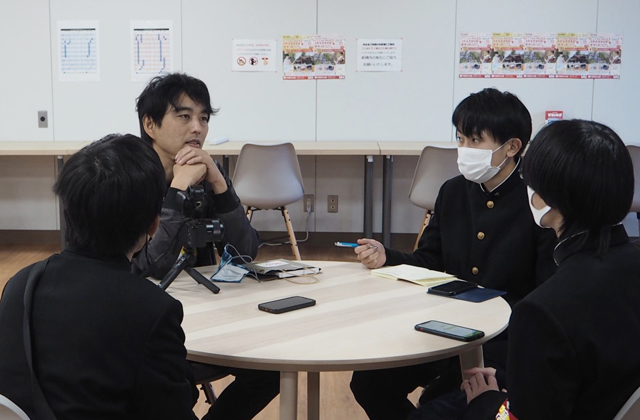 八日市高新聞（3）映画「ガチャコン！2」上映始まる