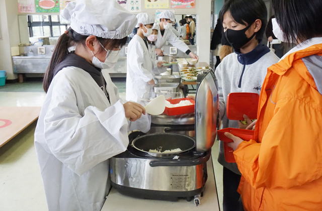 近江米新品種「きらみずき」学校給食で試験提供実施