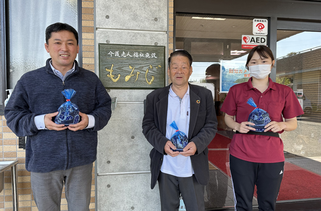 南三陸町からわかめ届く