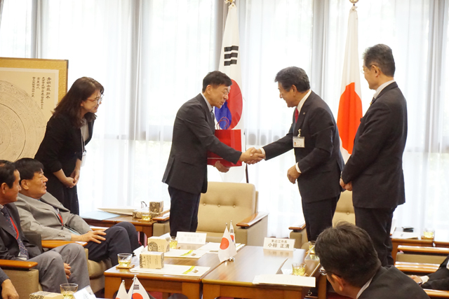 コロナ禍経て7年ぶりの受け入れ