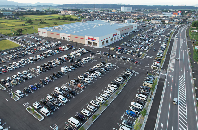 県内初出店のコストコオープン