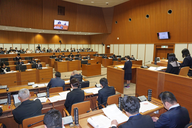 若者感覚で郷土の課題問う