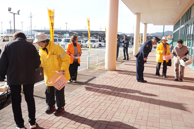 自転車の飲酒運転罰則強化受け「飲酒運転撲滅大作戦」啓発