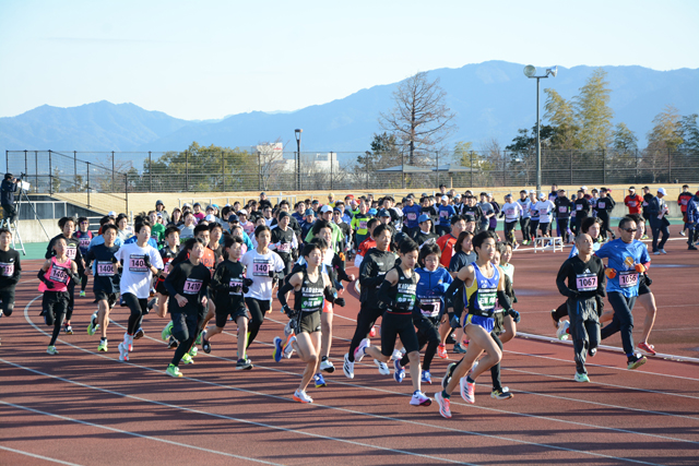 気持ち新た 走り初め　新春マラソン大会