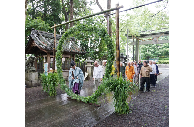 無病息災祈り　茅の輪くぐり