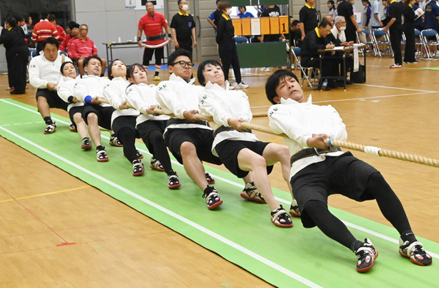 国スポ・公開競技「綱引」滋賀が2部門制覇