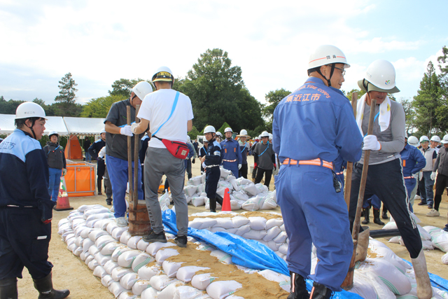 災害に備えて多様な訓練　東近江市総合防災訓練