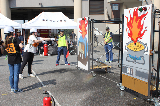 初期消火の技術を競う　八日市消防署管内で競技大会
