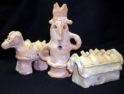 県立陶芸の森で子どもたちの土の造形展