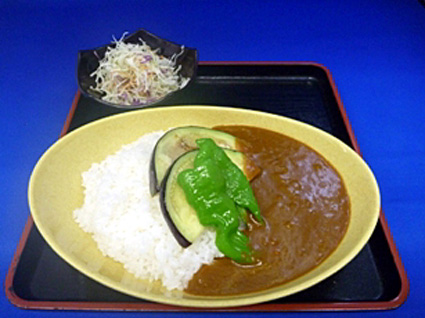 伝統野菜使った夏野菜カレー人気