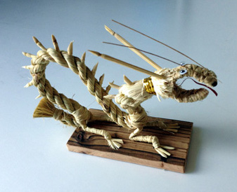 近江ワラ細工を一堂に