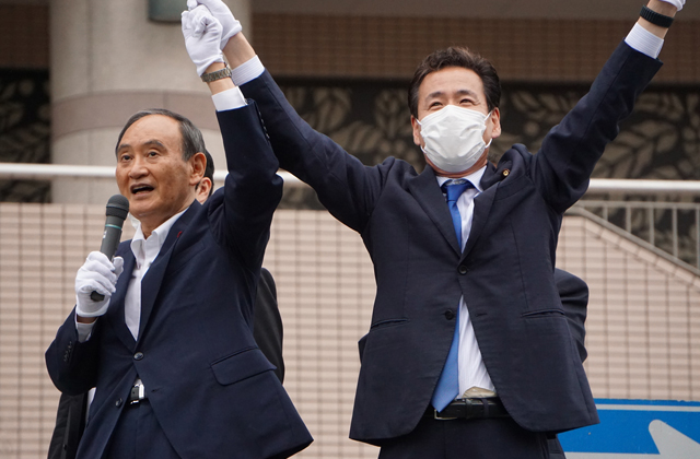 参院選 ＪＲ草津駅前で2党各熱弁