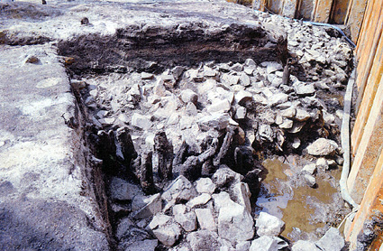 塩津港遺跡から平安後期の護岸