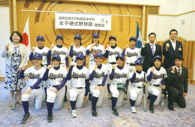 県初の高校女子硬式野球部 歴史に残る一歩目に挑む