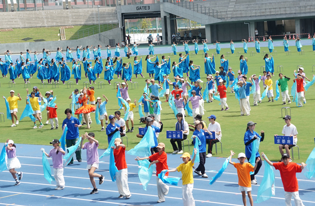 滋賀県らしさ感じる式典へ