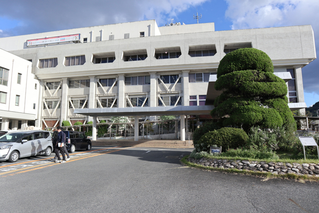 栗東市　定例会見で初動対応の遅れ認める