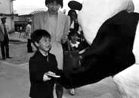 市町村 合併案 東近江を２分割 ほか (2000年4月12日号)