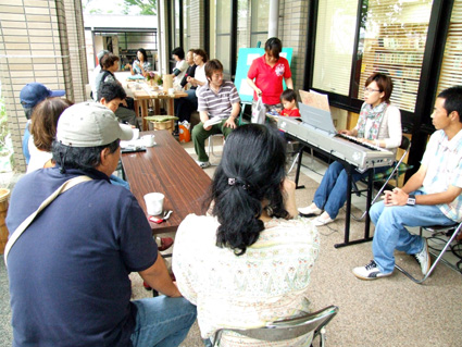 食欲・芸術の秋に「縁側カフェ」