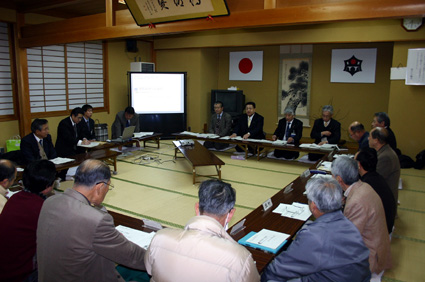 自治会長対象に説明会 安土町と合併めざし